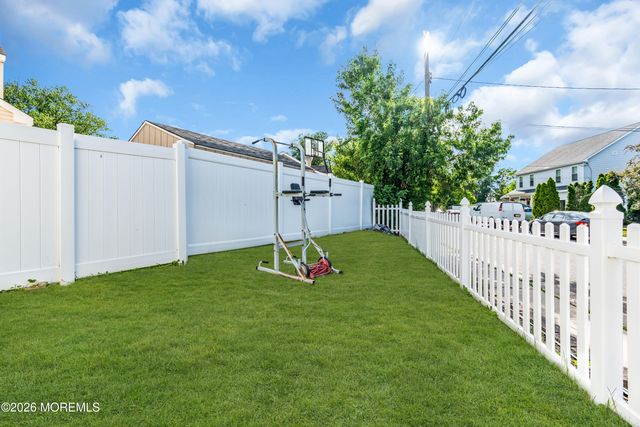 701 Beachview Avenue, Union Beach, NJ 07735