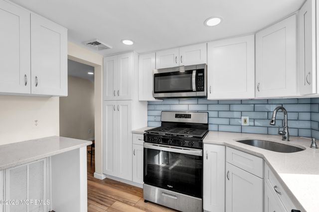 701 Beachview Avenue, Union Beach, NJ 07735