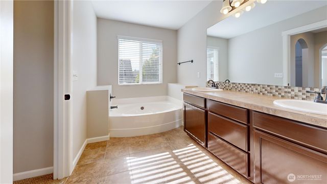 531 Beechwood Court SW, Olympia, WA 98502