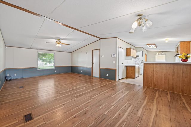 235 Iris, Livingston, TX 77351