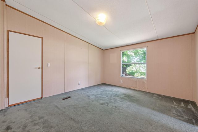 235 Iris, Livingston, TX 77351
