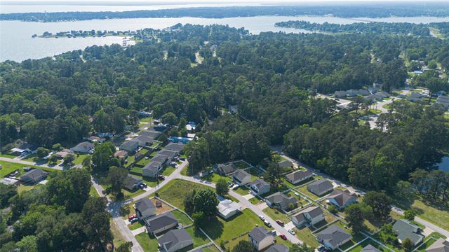 235 Iris, Livingston, TX 77351