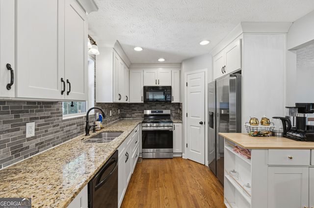 1590 Kimberly Place, Canton, GA 30114