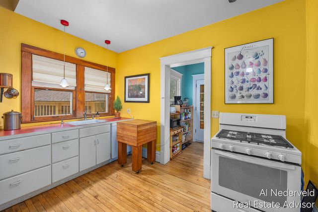 218 Wellington Avenue SE, Grand Rapids, MI 49506