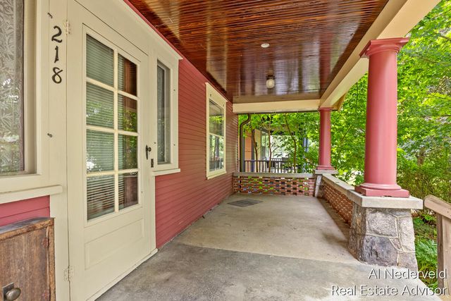 218 Wellington Avenue SE, Grand Rapids, MI 49506