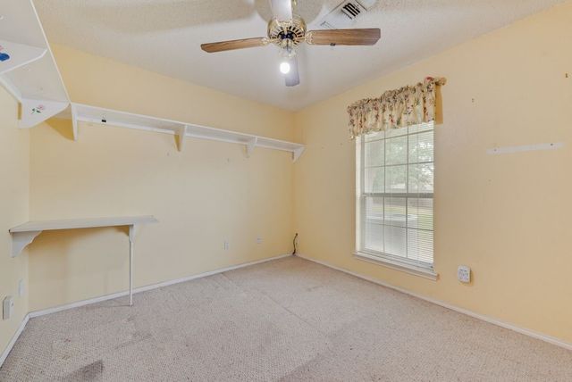 1022 Oak Tree Drive, Fort Worth, TX 76140