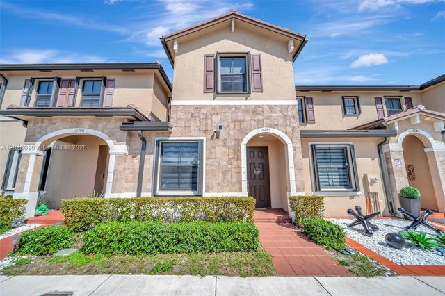 11295 W 34th Way, Hialeah, FL 33018