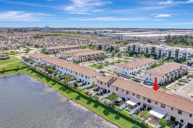11295 W 34th Way, Hialeah, FL 33018