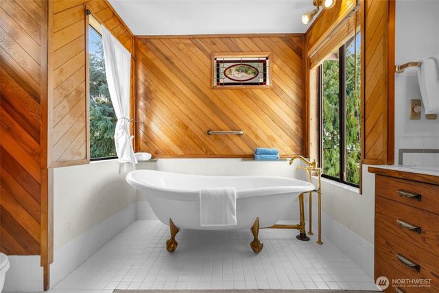 10200 Marine View Drive, Mukilteo, WA 98275