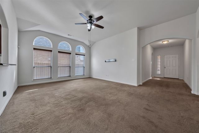 113 Kincaid Drive, Sanger, TX 76266