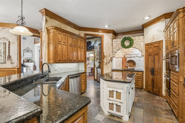 7302 Belle Meade Drive, Colleyville, TX 76034