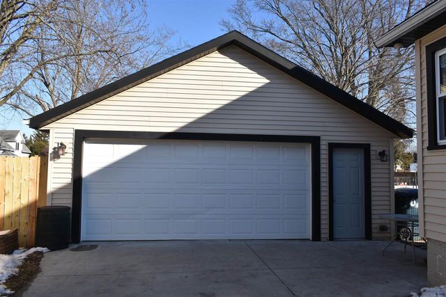 389 Liberty Street, Fond Du Lac, WI 54935