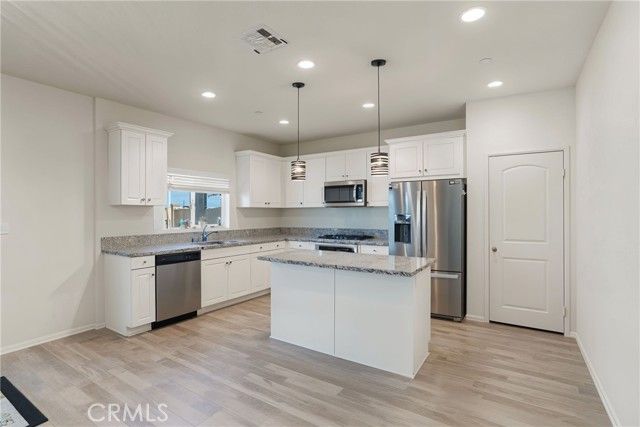 12033 Knight Court, Victorville, CA 92392