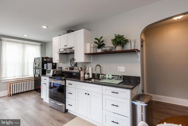 834 W MAIN ST, Palmyra, PA 17078