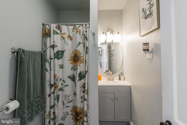 834 W MAIN ST, Palmyra, PA 17078