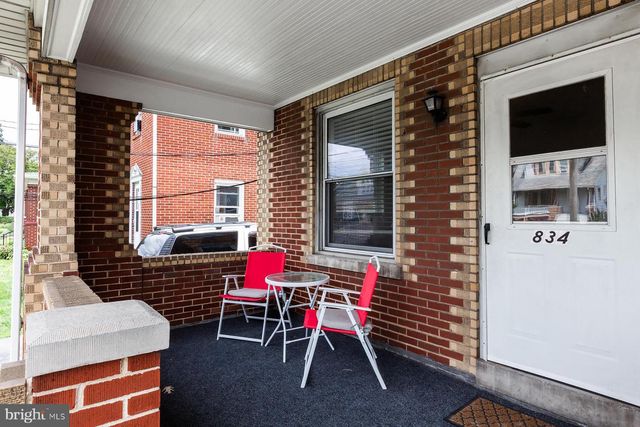 834 W MAIN ST, Palmyra, PA 17078