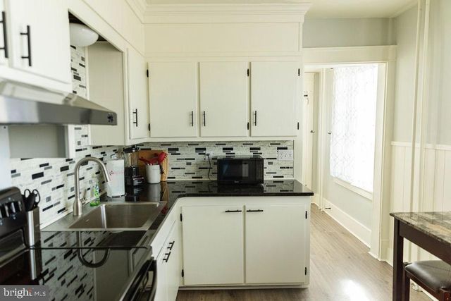 834 W MAIN ST, Palmyra, PA 17078