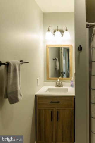 834 W MAIN ST, Palmyra, PA 17078