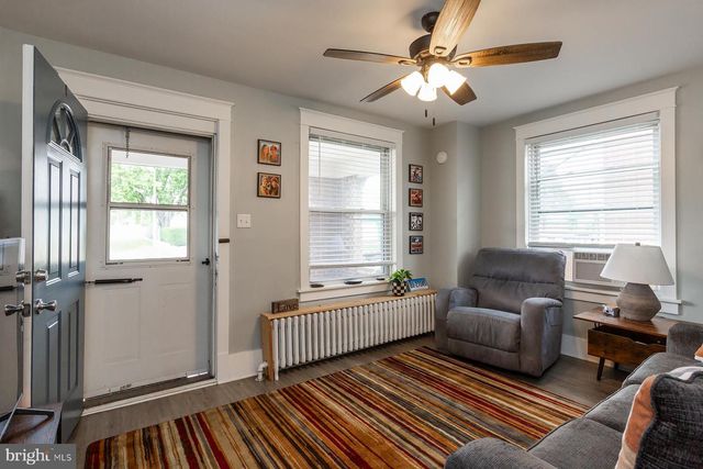 834 W MAIN ST, Palmyra, PA 17078