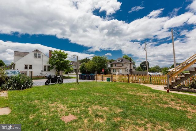 834 W MAIN ST, Palmyra, PA 17078