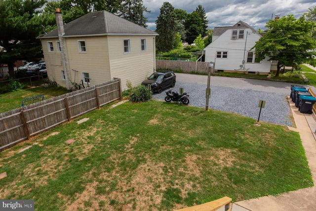 834 W MAIN ST, Palmyra, PA 17078