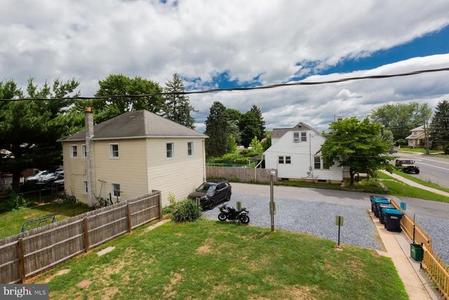 834 W MAIN ST, Palmyra, PA 17078