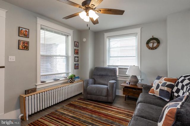 834 W MAIN ST, Palmyra, PA 17078