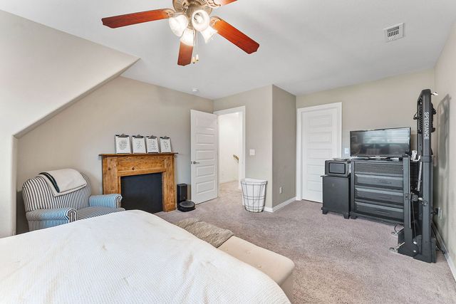 2499 Brookwater Lane, Fayetteville, AR 72703