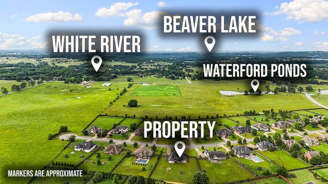 2499 Brookwater Lane, Fayetteville, AR 72703