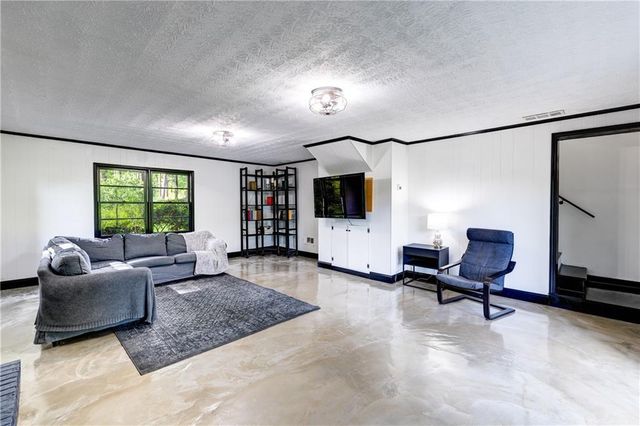 2441 Sims Drive NE, Marietta, GA 30066