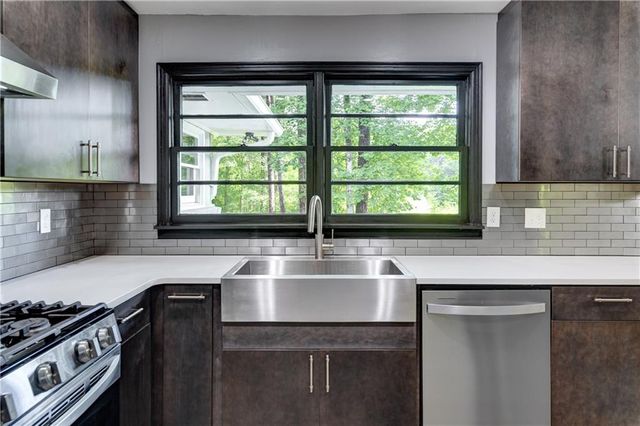 2441 Sims Drive NE, Marietta, GA 30066