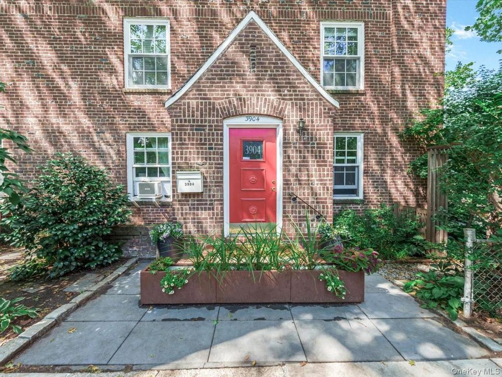 3904 49th Street, Sunnyside, NY 11104