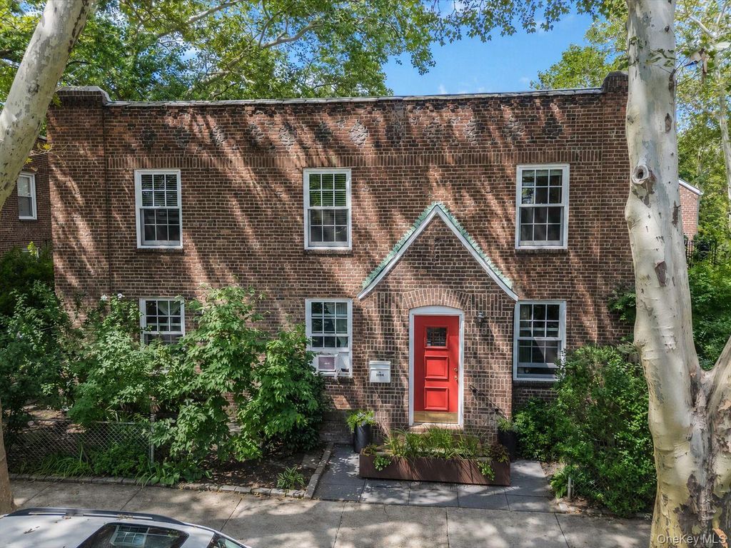 3904 49th Street, Sunnyside, NY 11104 — photo 2
