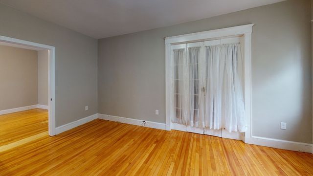 20-22 Upcrest Rd 2, Boston, MA 02135