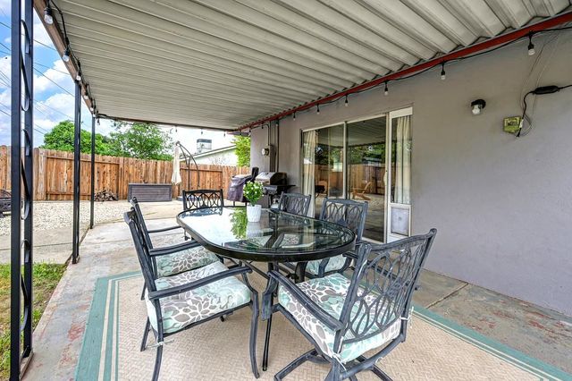 5429 Rambler Way, Sacramento, CA 95841