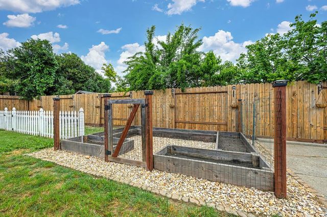 5429 Rambler Way, Sacramento, CA 95841