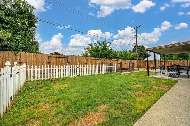 5429 Rambler Way, Sacramento, CA 95841