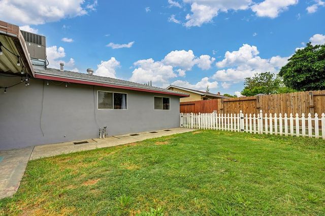 5429 Rambler Way, Sacramento, CA 95841