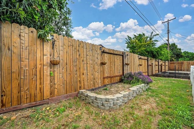 5429 Rambler Way, Sacramento, CA 95841