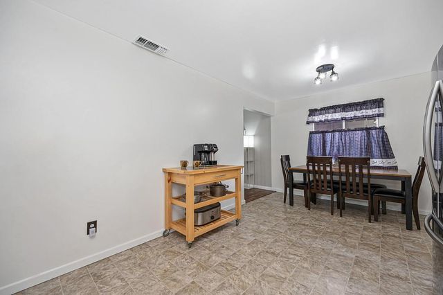 5429 Rambler Way, Sacramento, CA 95841