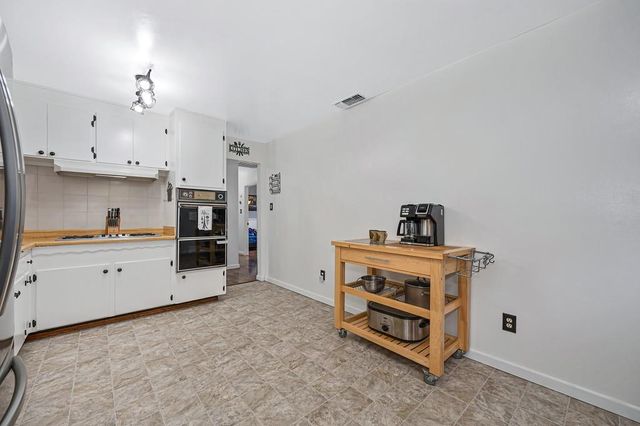 5429 Rambler Way, Sacramento, CA 95841