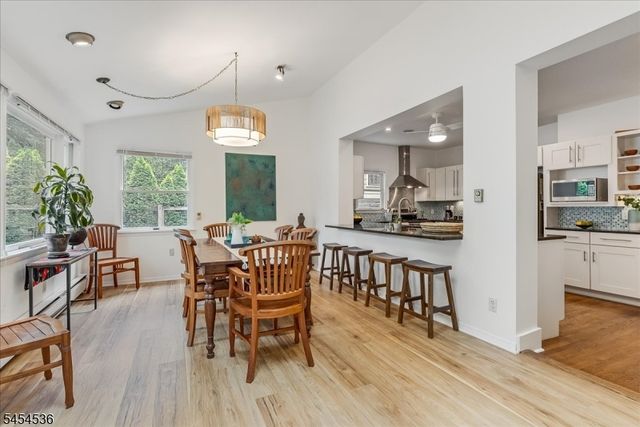 21 Oakview Ave, Maplewood Twp., NJ 07040