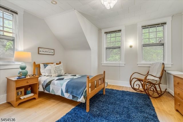 21 Oakview Ave, Maplewood Twp., NJ 07040