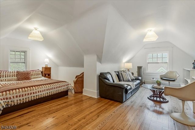 21 Oakview Ave, Maplewood Twp., NJ 07040