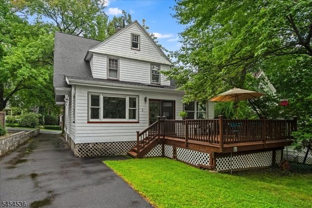 21 Oakview Ave, Maplewood Twp., NJ 07040