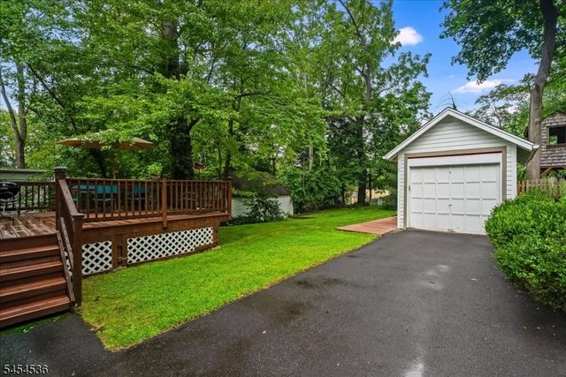 21 Oakview Ave, Maplewood Twp., NJ 07040
