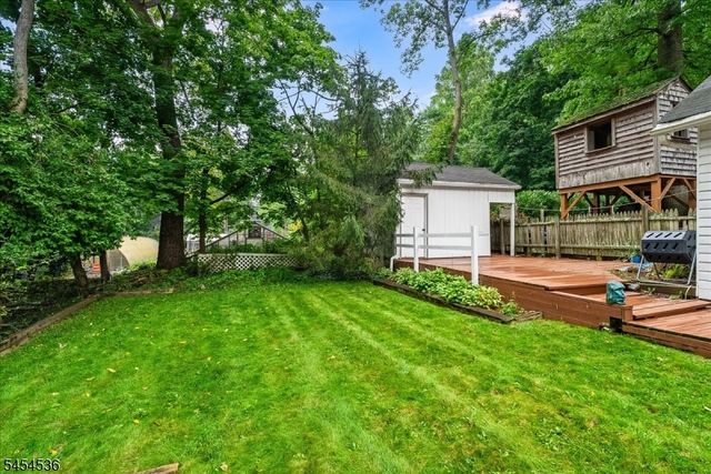 21 Oakview Ave, Maplewood Twp., NJ 07040