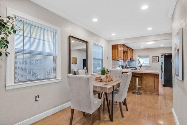 621 Macarthur Avenue, Redwood City, CA 94063
