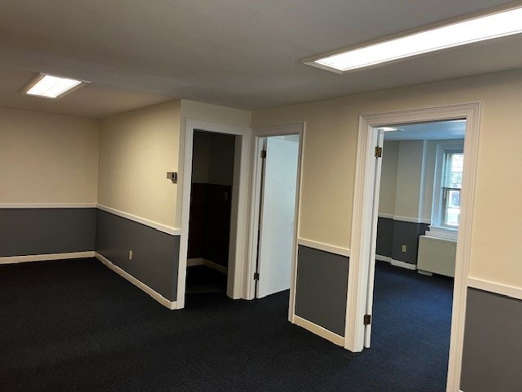 114 Waltham St. 12, Lexington, MA 02421