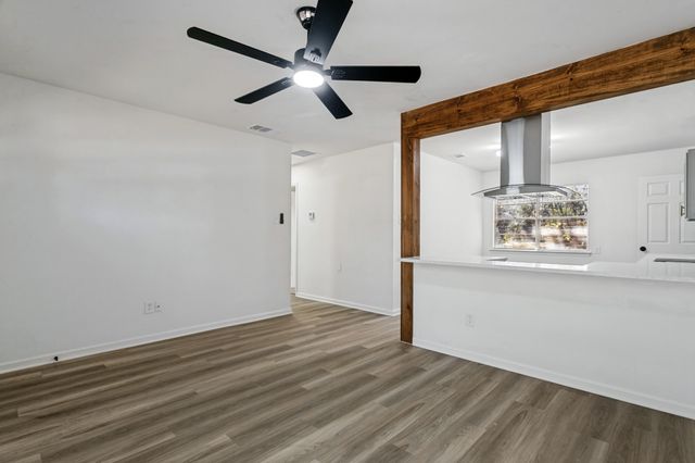 404 Limestone Drive, Euless, TX 76039